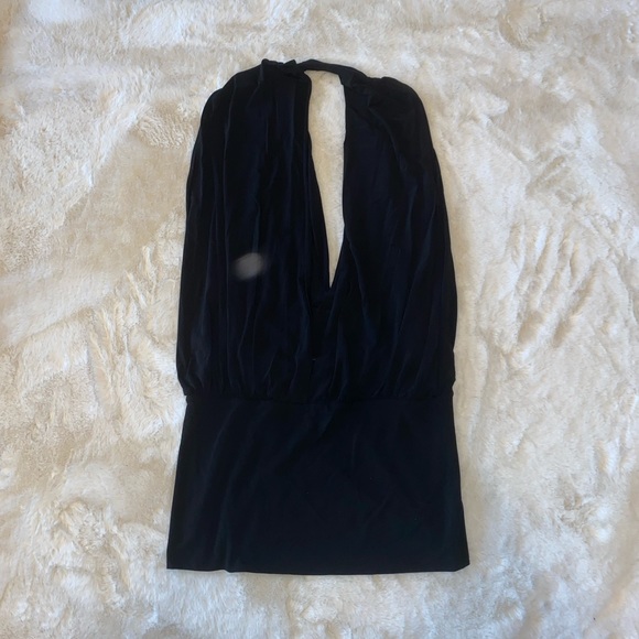 BCBG NEW WITH TAGS black tank top with peek-a-boo back size M - Picture 5 of 5
